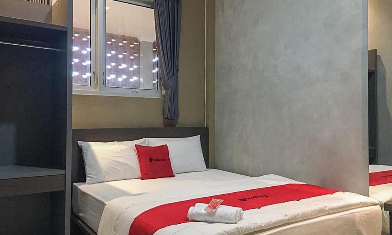 Reddoorz Near Wisata Paribendo Lawang Hotel Екстериор снимка